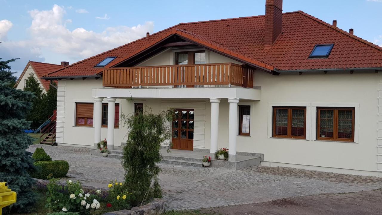 Willa Maria Łagów Buitenkant foto